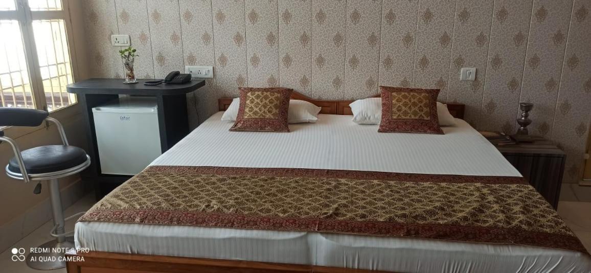 Shiva Ganges View Guest House فاراناسي المظهر الخارجي الصورة