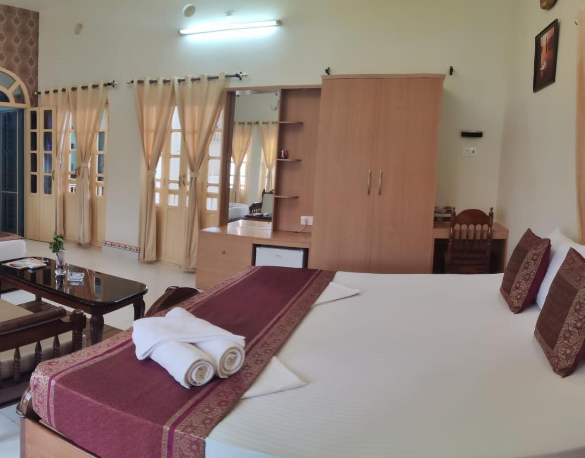 Shiva Ganges View Guest House فاراناسي المظهر الخارجي الصورة