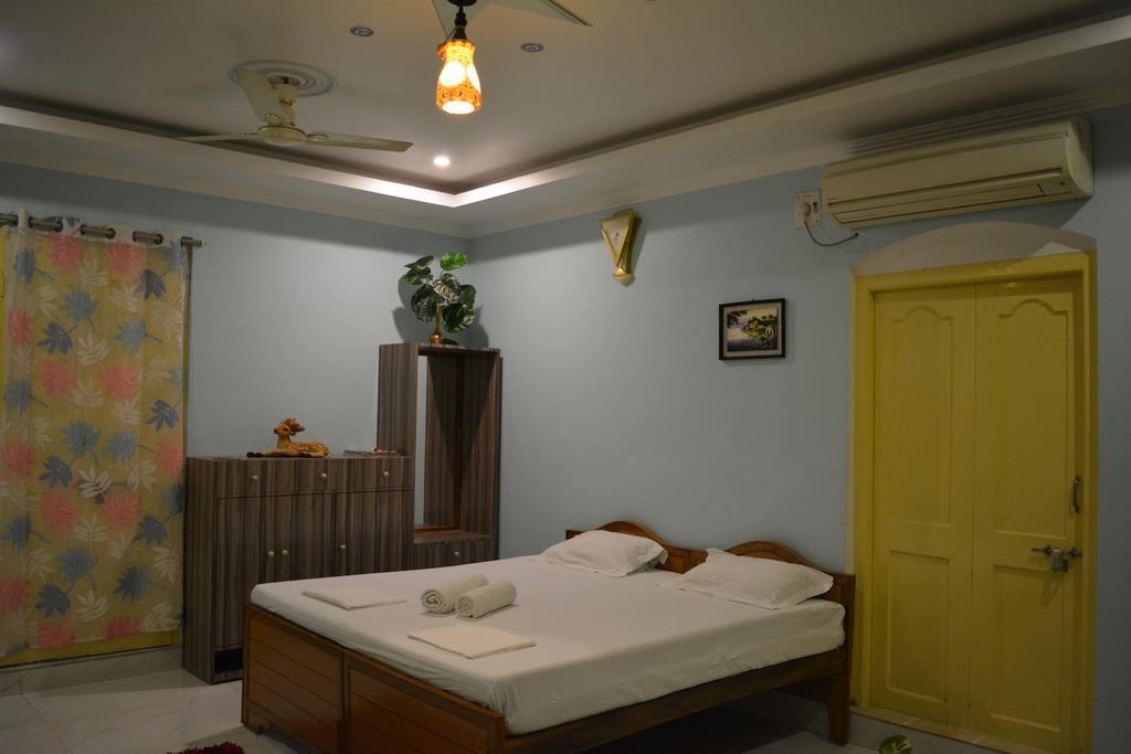 Shiva Ganges View Guest House فاراناسي المظهر الخارجي الصورة