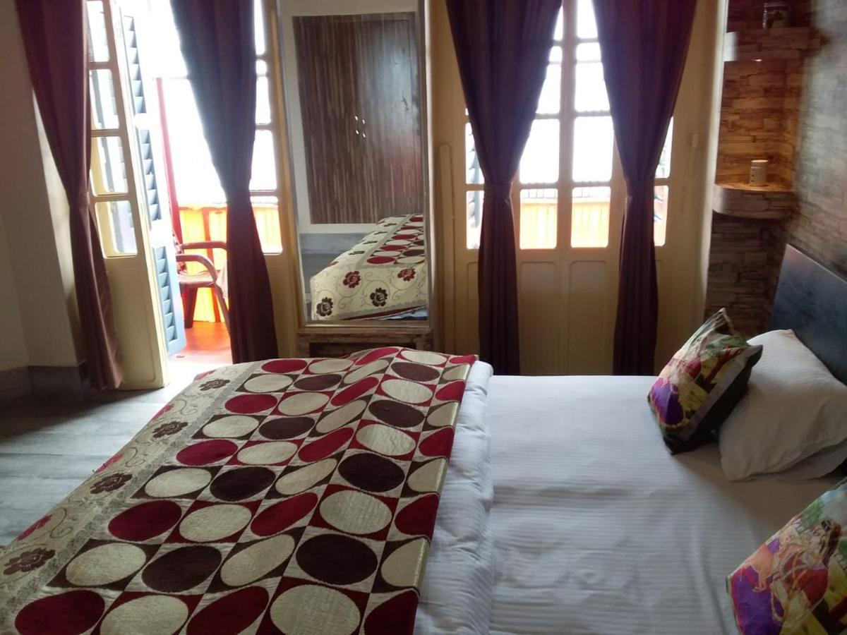 Shiva Ganges View Guest House فاراناسي المظهر الخارجي الصورة
