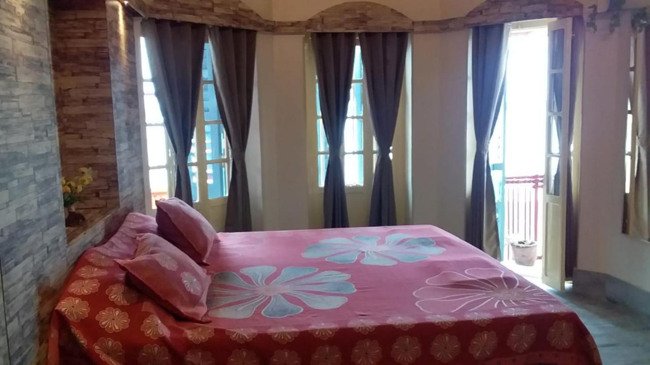 Shiva Ganges View Guest House فاراناسي المظهر الخارجي الصورة
